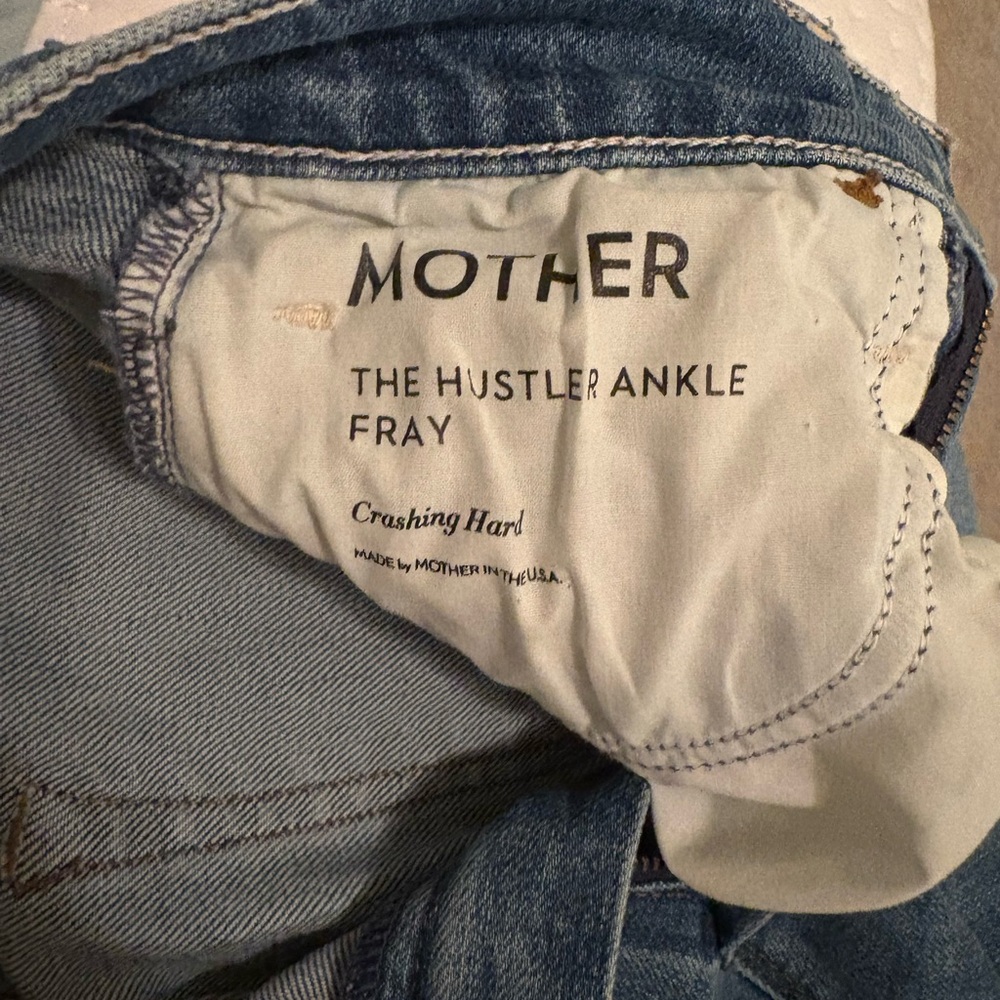 MOTHER The Hustler Ankle Fray Jeans in Blue